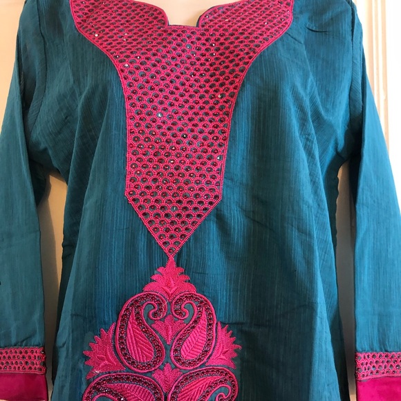 Salwar Kameez - Picture 5 of 7
